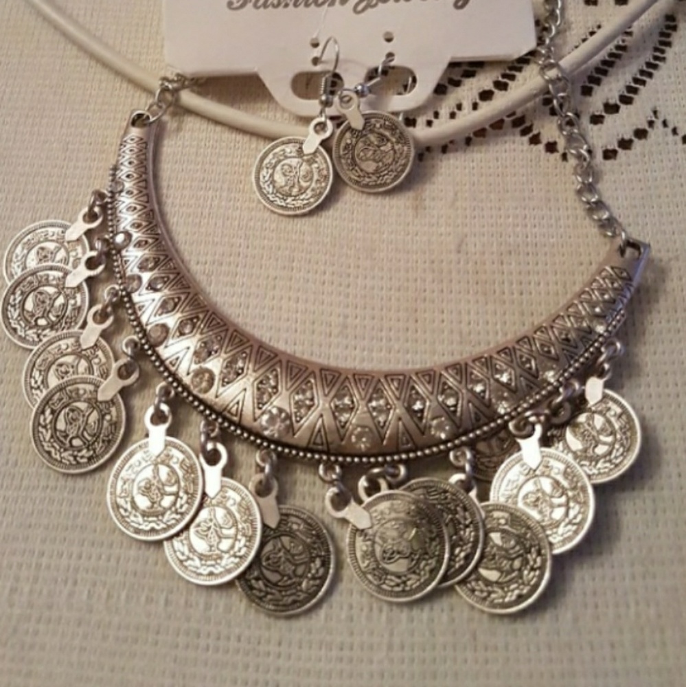 Vintage Carved Coin Tassel Choker w/ Earrings